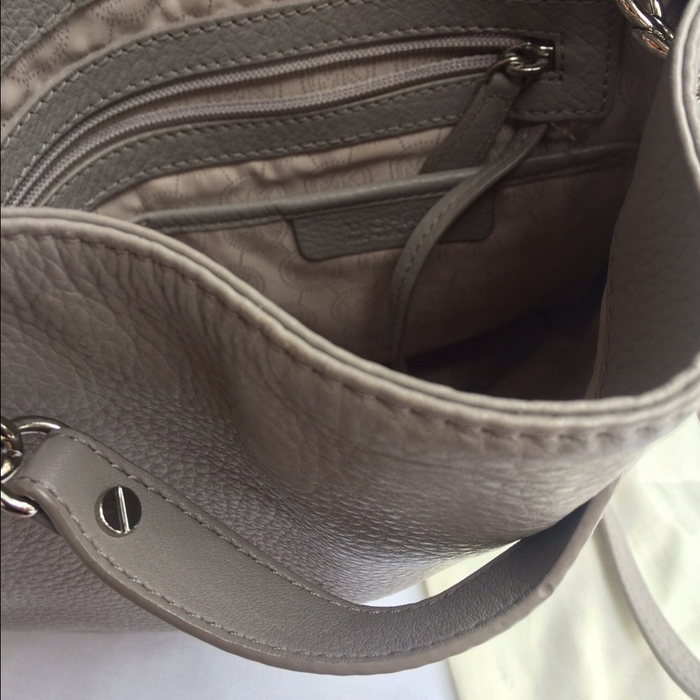 Michael Kors Gray Leather shoulder bag, Medium Jet Set comes w/o MK dust bag - Picture 5 of 8